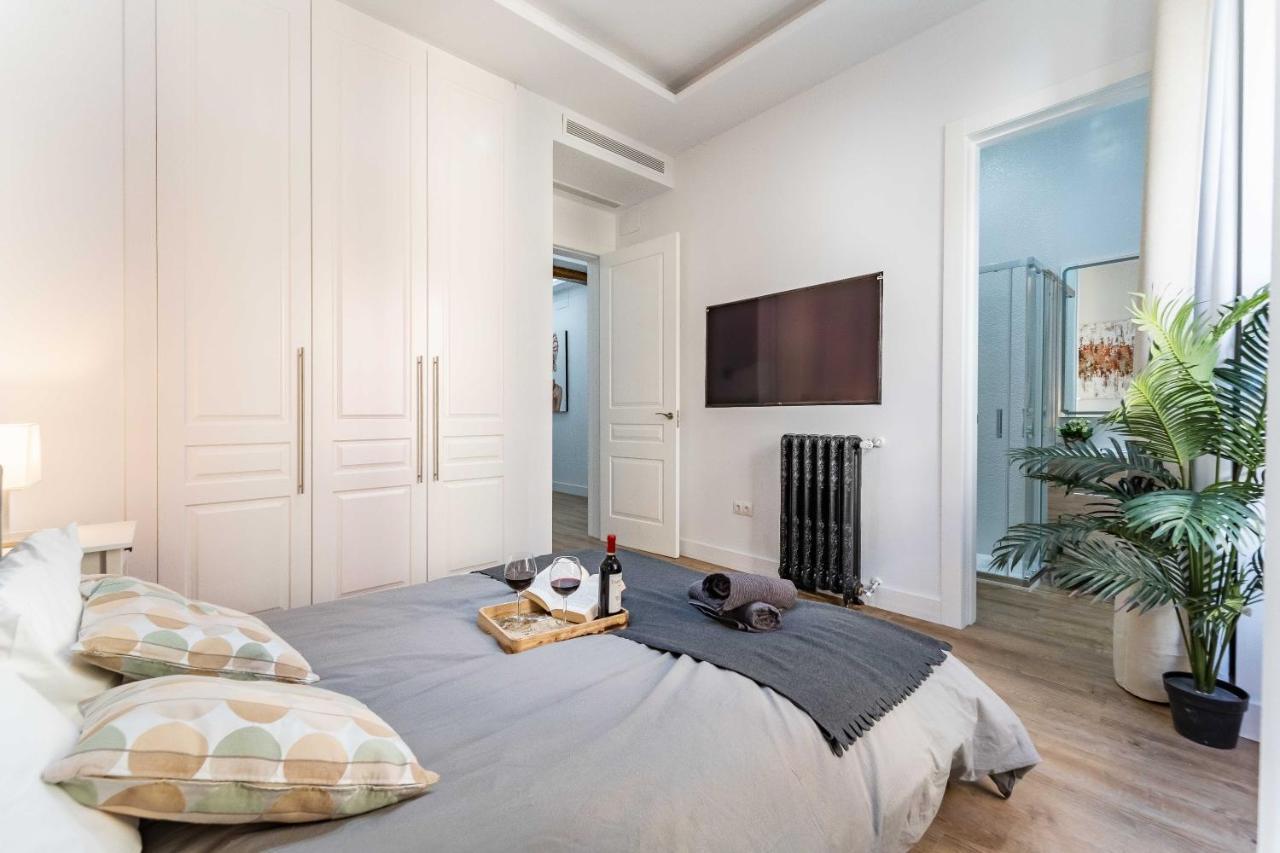Exclusive Luxury Apartment In Central Madrid Exterior photo