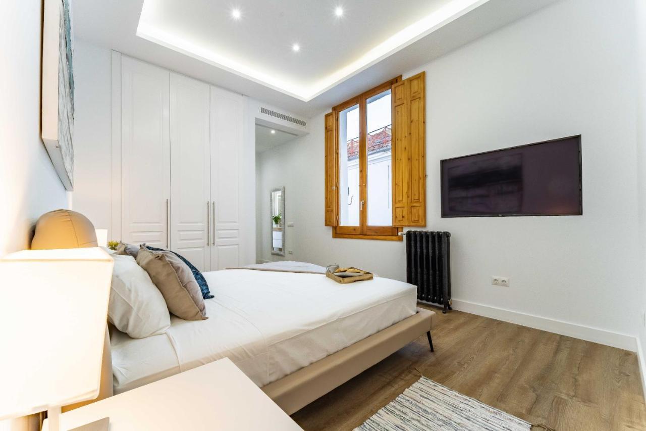 Exclusive Luxury Apartment In Central Madrid Exterior photo