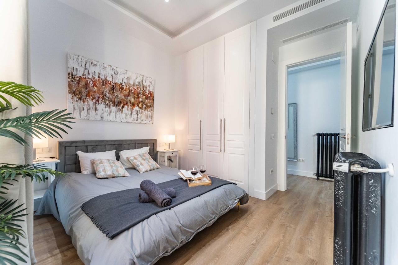Exclusive Luxury Apartment In Central Madrid Exterior photo